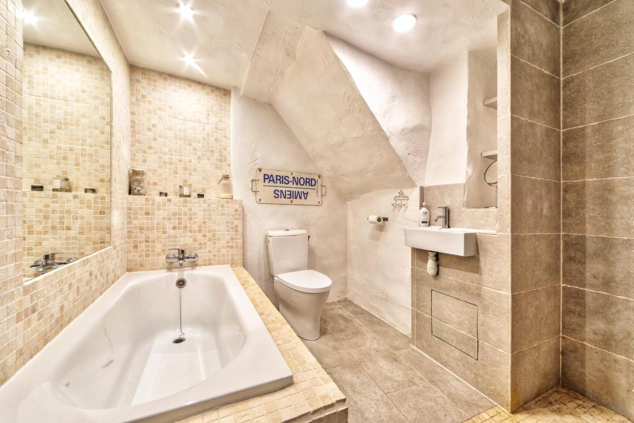 Townhouse Mougins In The Old Village, Fantastic View, Sea And Mountains Ngoại thất bức ảnh